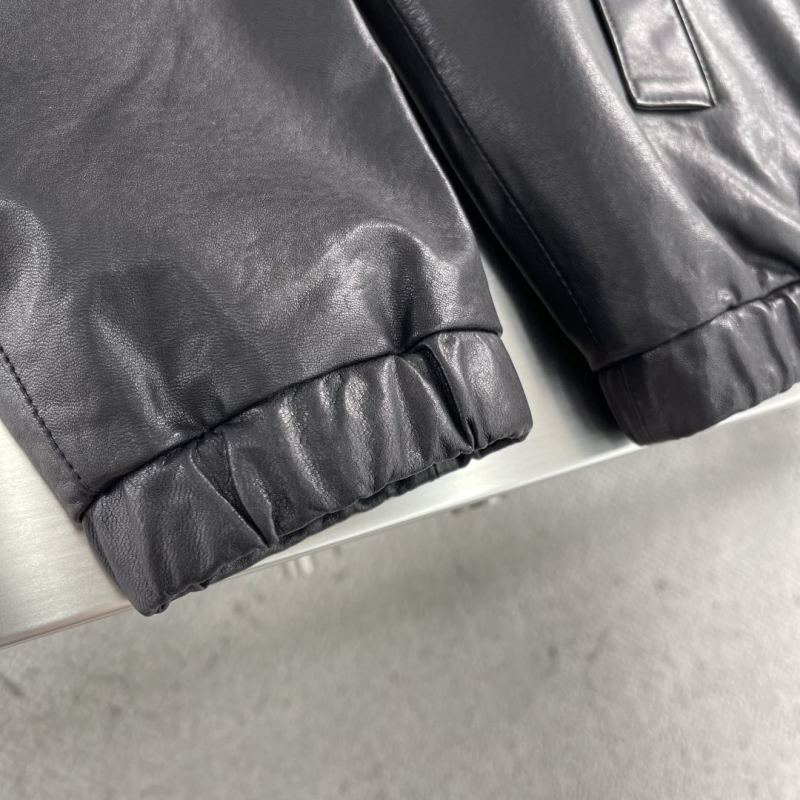 Pra*a outwear